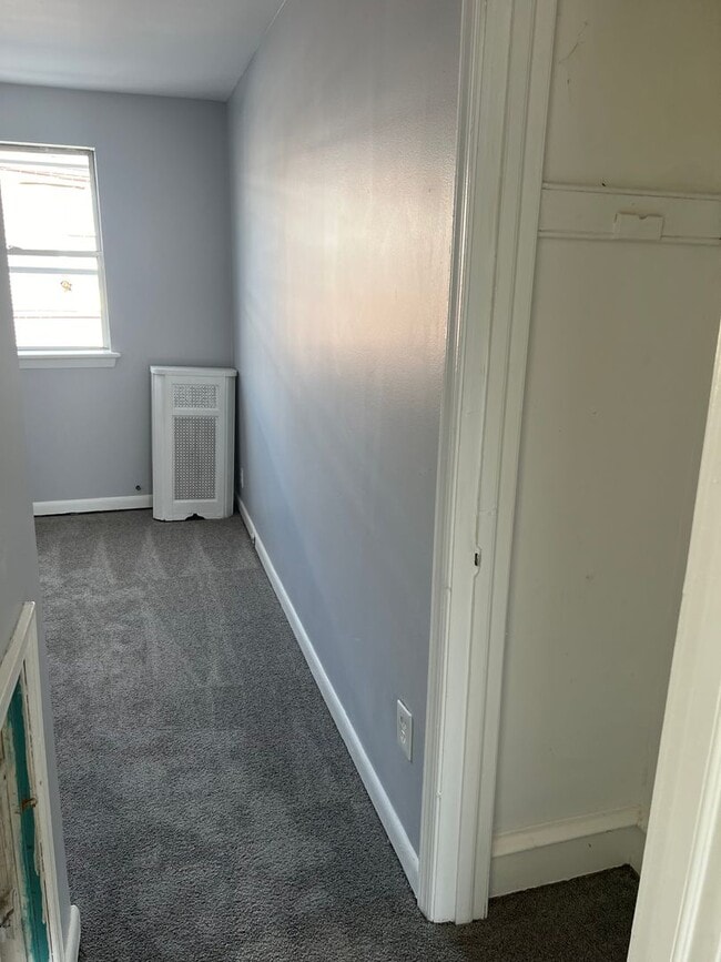 Building Photo - 3-Bedroom House for Rent!