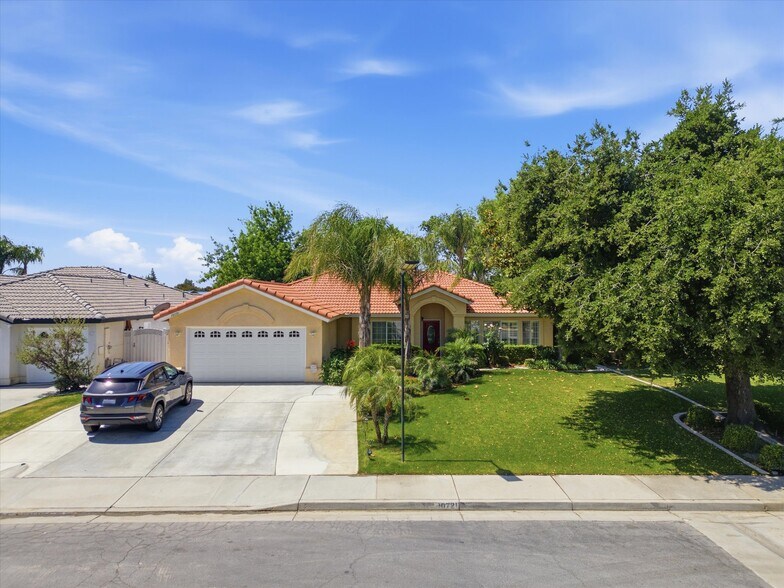 Building Photo - 10721 Loughton Ave