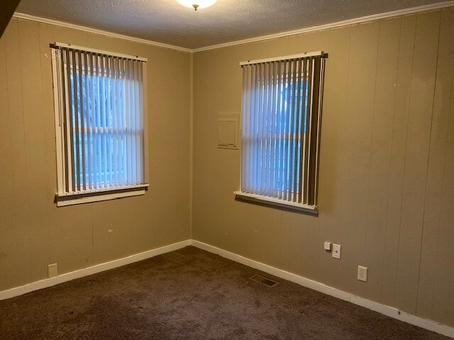 Building Photo - 2407 D Ave