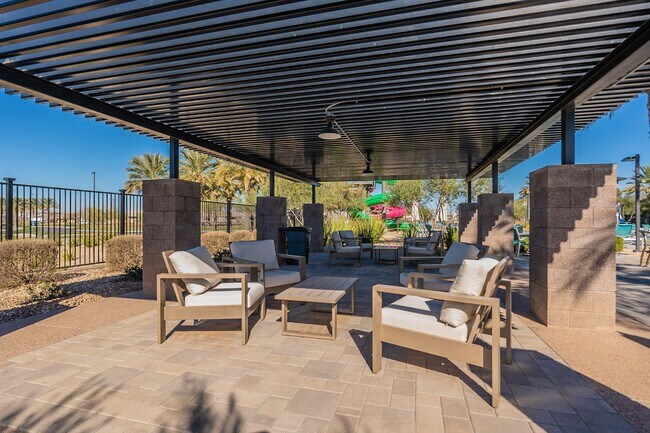 Building Photo - Large Home with Perfect Location in Cadence