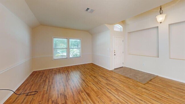 Building Photo - 2816 Mission Tejas Dr
