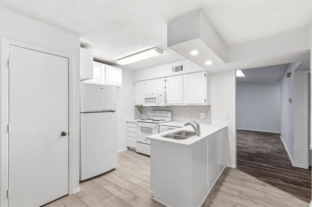 Building Photo - 4830 Gatewood Rd