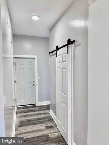 Building Photo - 3841 N Sydenham St