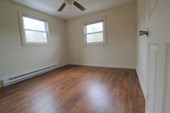 Building Photo - 8 Braddock St