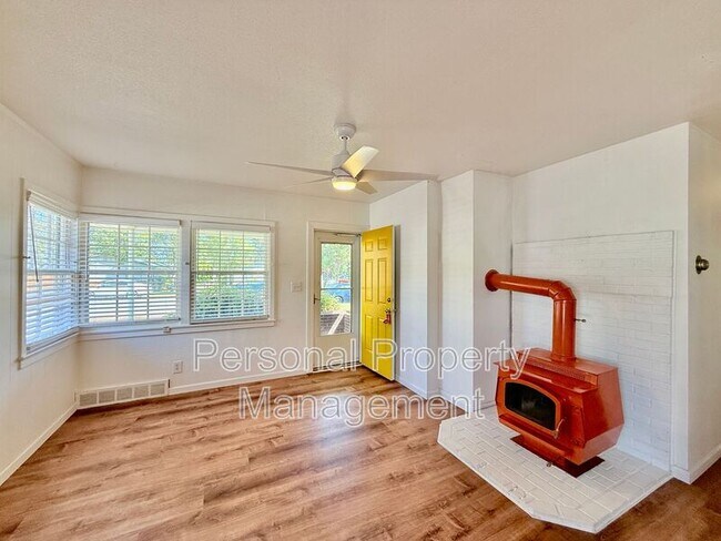 Building Photo - 2907 E 29th St