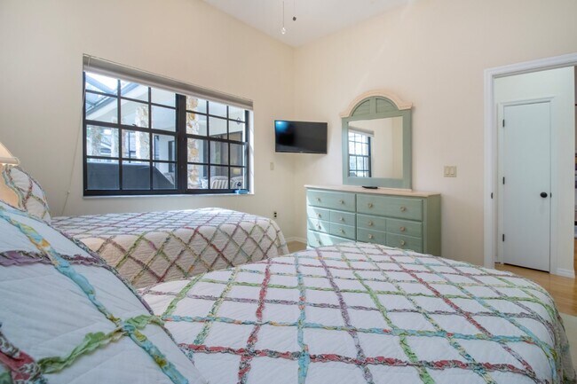 Building Photo - Palm Aire Fully Furnished Rental
