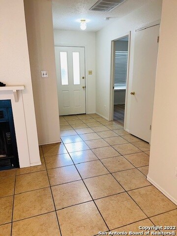 Building Photo - 117 Whisper Way