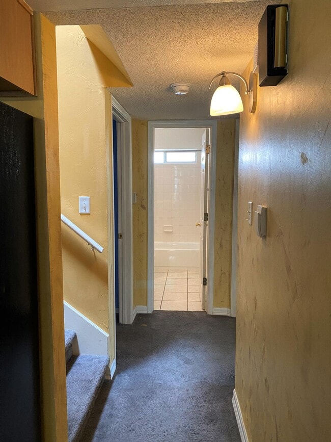 Building Photo - 12374 Paseo Lindo Dr