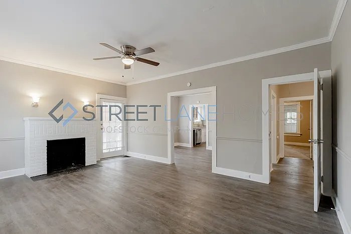 Building Photo - 916 Glenridge Dr