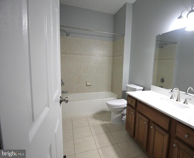 Building Photo - 151 Jackson St