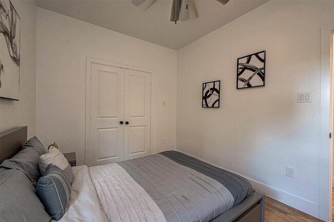 Building Photo - 5122 Southwind St