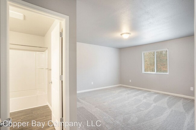 Building Photo - 4 br, 2 bath House - 1632 Garfield Court