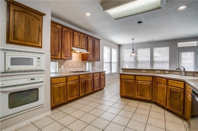 Building Photo - Coming Soon in Frisco – Spacious 5-Bedroom Home You Don’t Want to Miss!