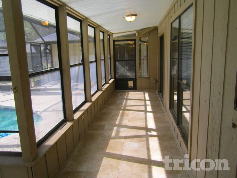 Building Photo - 11714 Edgemere Dr