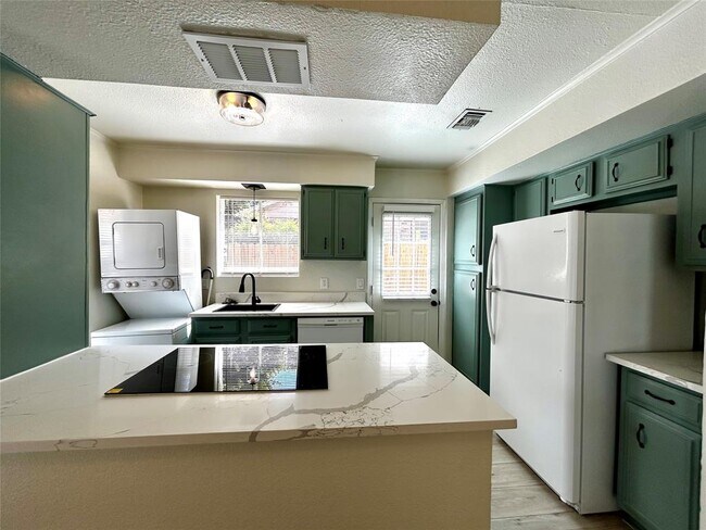 Building Photo - 1005 W Martin Luther King Jr Blvd