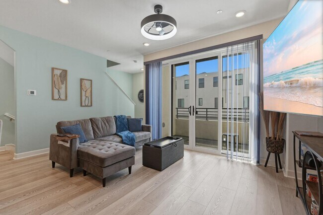 Building Photo - 2081 Acara Cir