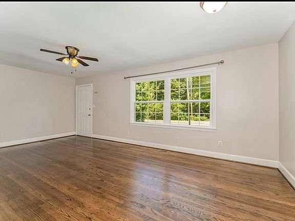 Building Photo - 3035 Ridgemeadow Dr