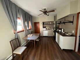 Building Photo - 151 1/2 Bradley St