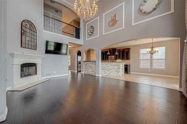 Building Photo - 7710 Eastwood Lake Ln