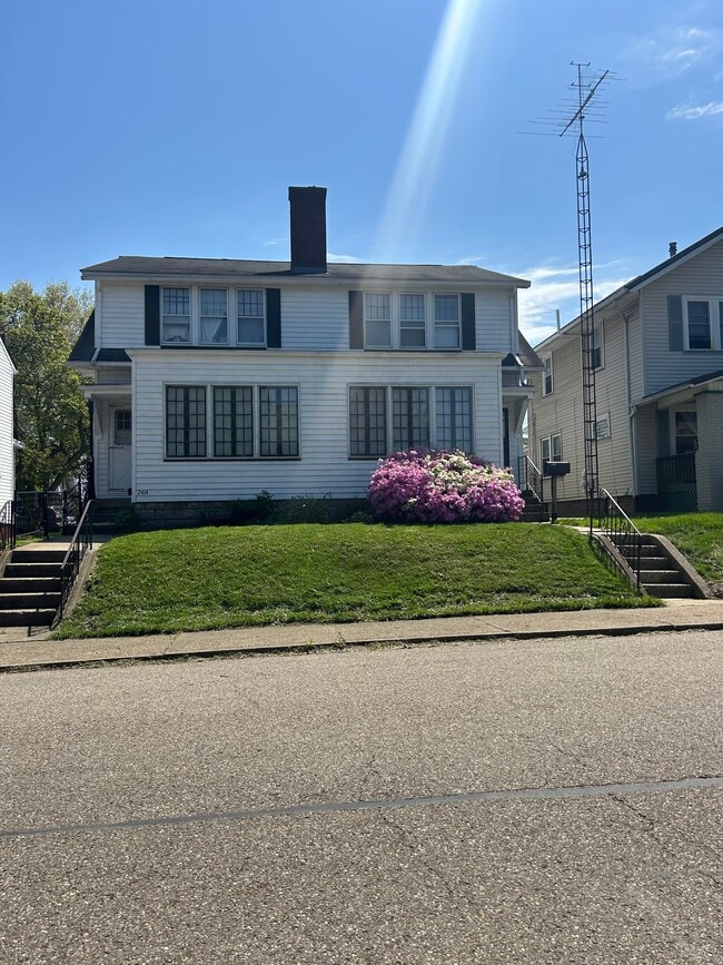 Building Photo - 2416 10th St NW