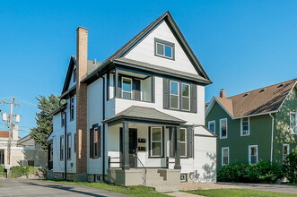 Building Photo - 2 West St