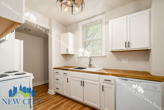Building Photo - 30-32 Schultz Ave, Columbus, OH, 43222