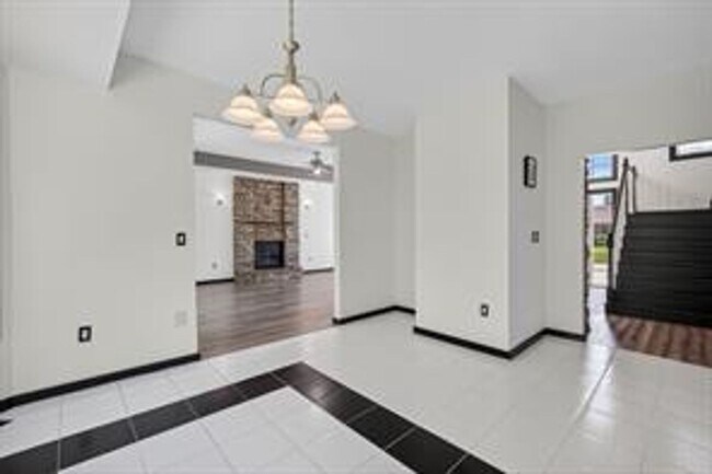 Building Photo - Spacious 5-Bed Walkout Home with Over 3,500 Sq. Ft. of Living Space