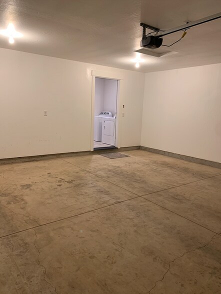 Garage 2 - 1673 Grand Ave