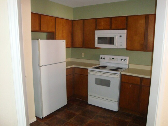 2-1 Kitchen - 12500 Sandpiper Dr
