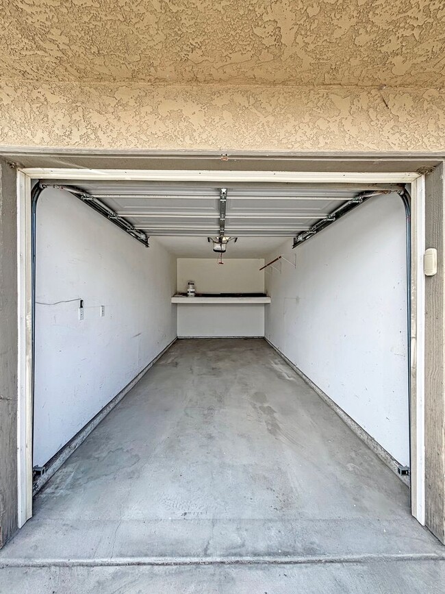 Building Photo - Charming 2BD/2BA Condo in Normal Heights w...