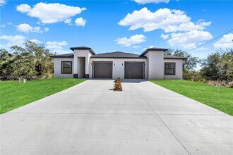 Building Photo - 68 Organ St