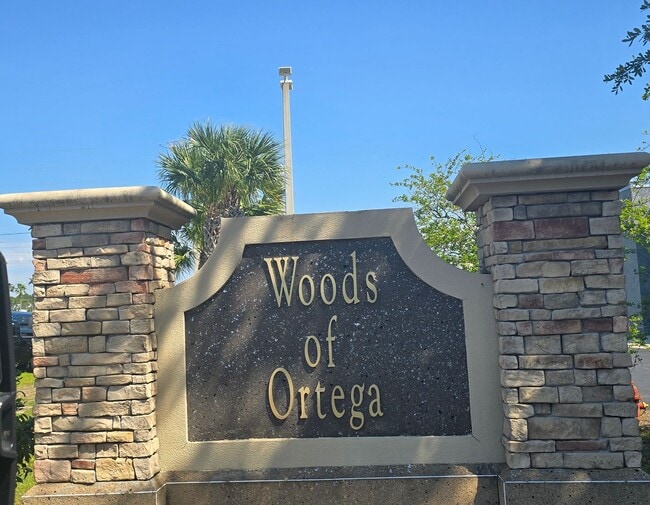 Building Photo - No Rent December at Ortega Wood