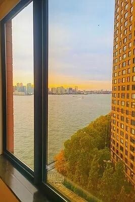 Building Photo - 380 Rector Pl