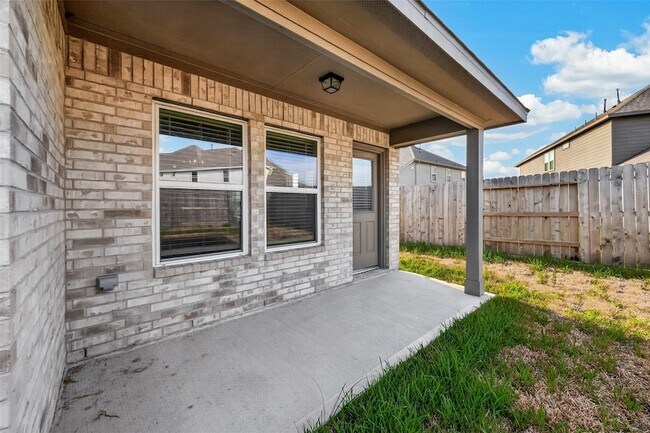 Building Photo - 7423 Sunlit Hbr Dr