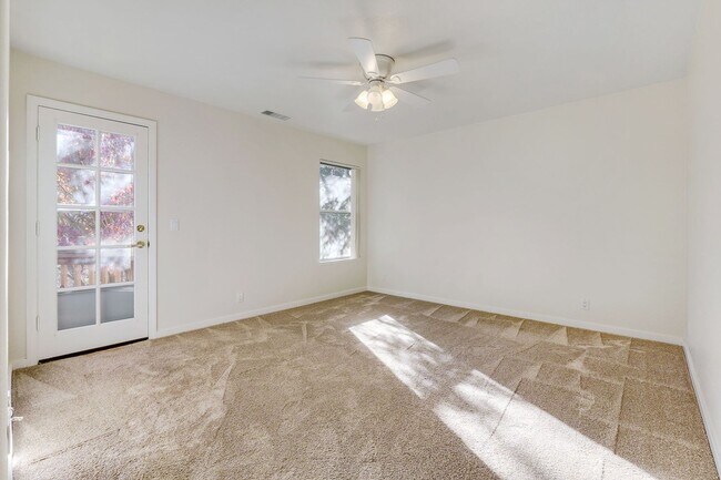 Building Photo - South Davis Home in quiet Cul-de-sac