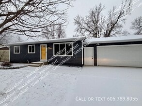 Building Photo - 6509 W Essex Dr