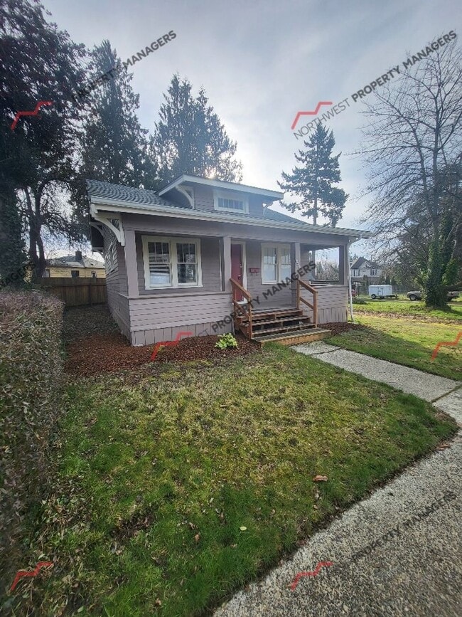 Building Photo - 629 NW Hawthorne Pl