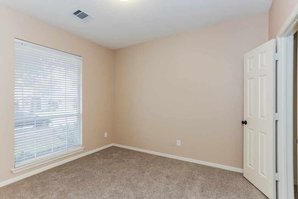 Building Photo - 1510 Lost Creek Dr