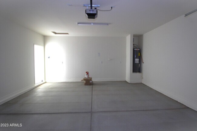 Building Photo - 1126 E Westwood Dr