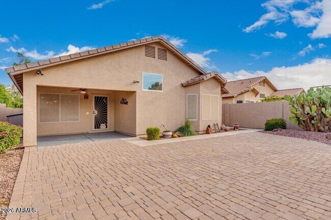 Building Photo - 8190 W Behrend Dr