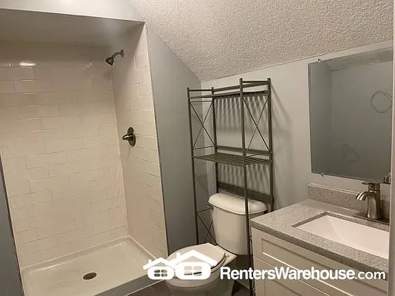 Interior Photo - 972 Ashland Ave