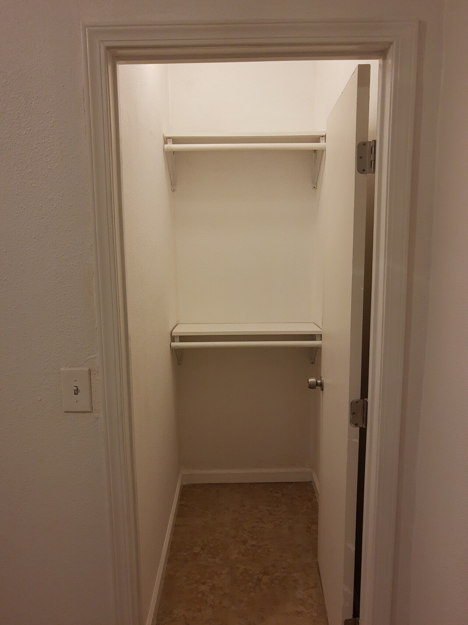 Building Photo - 941 E 52nd Pl