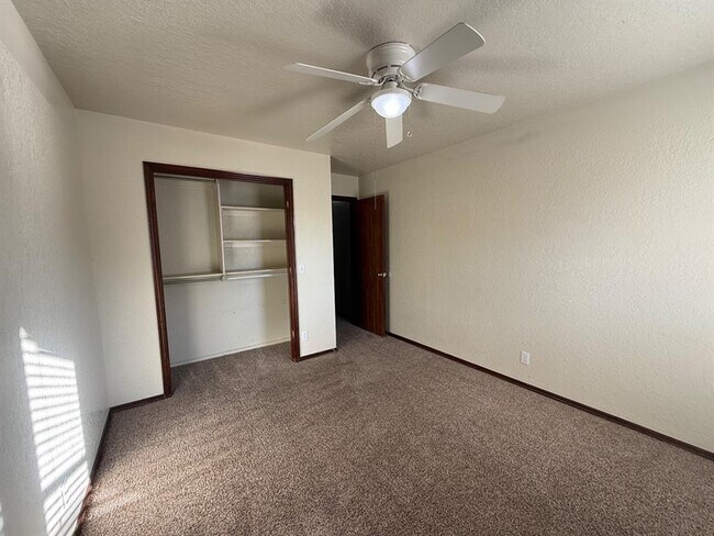 Building Photo - 18509 Chestnut Oak Dr