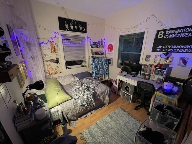 Building Photo - 26 Greylock Rd