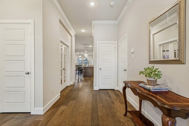 Building Photo - 2424 Preakness Pl