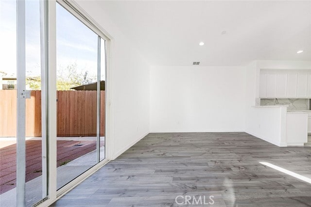 Building Photo - 8537 Thunderbird Dr