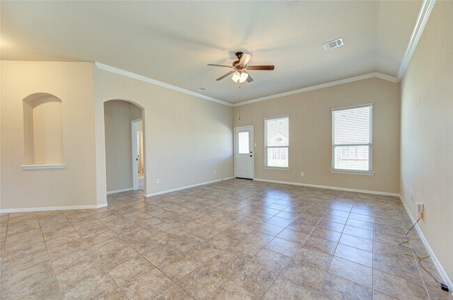 Building Photo - 23022 Silver Linden Ct