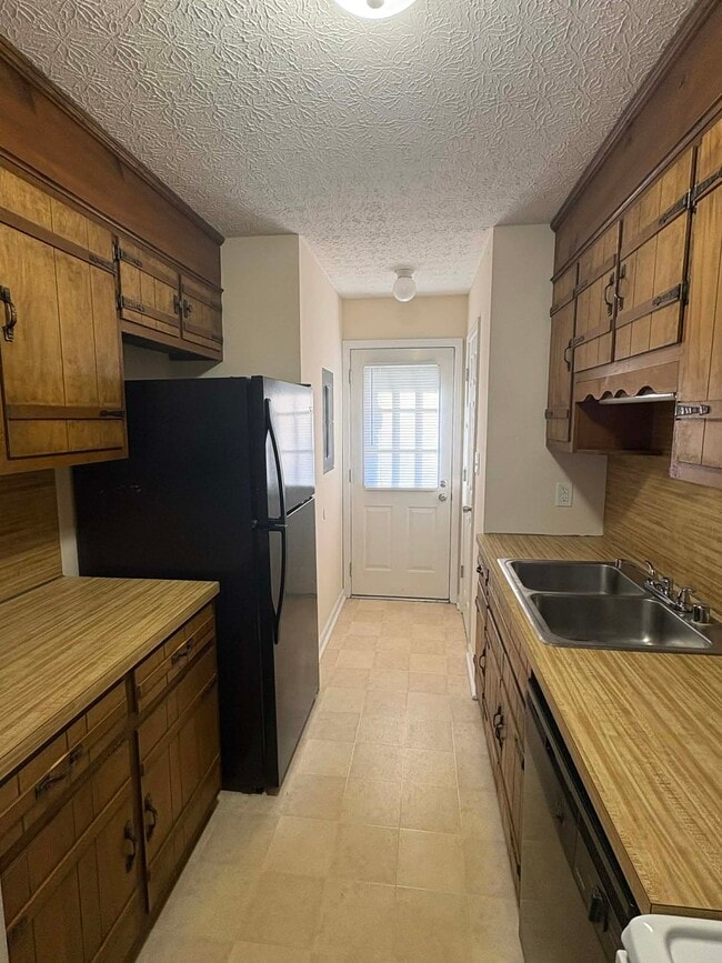 Building Photo - 1622 Flanigan Ct