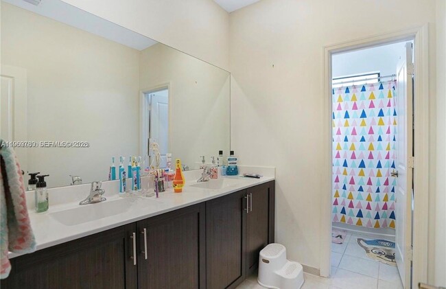 Building Photo - 10321 SW 232nd St