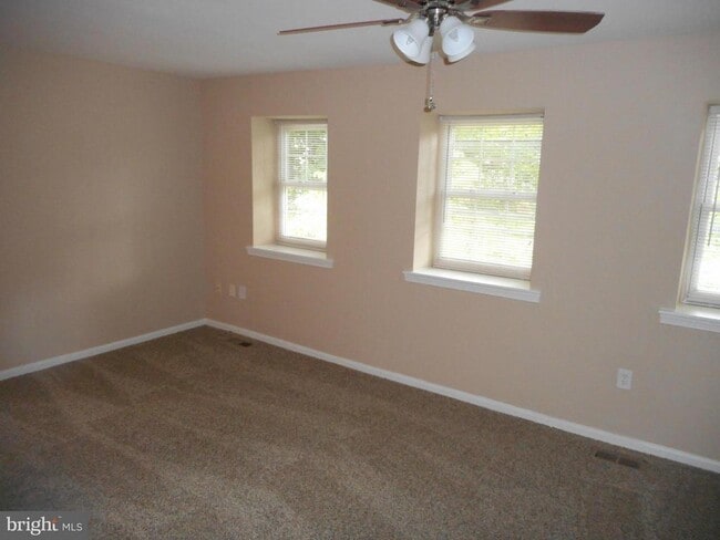 Building Photo - 3825 Tremayne Terrace